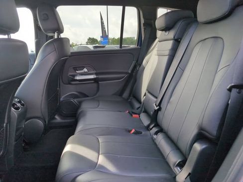 Used 2022 Mercedes-Benz GLB 250 image 29