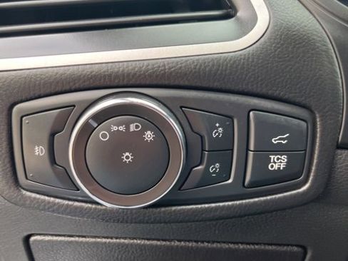 Used 2022 Ford Edge SEL w/ Convenience Package image 17