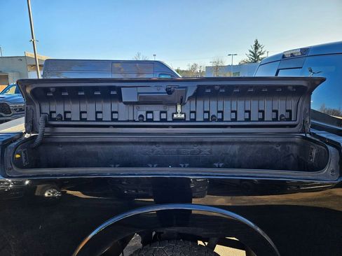 Used 2019 RAM 2500 Limited image 33