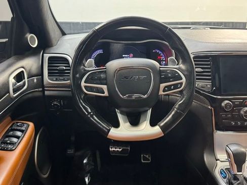 Used 2020 Jeep Grand Cherokee SRT image 8