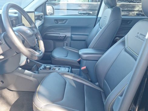 Used 2025 Ford Maverick Lobo AWD/4WD image 11