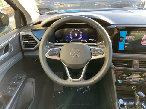 New 2026 Volkswagen Taos SE FWD image 30