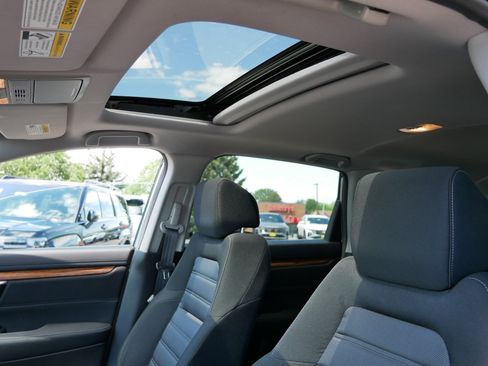 Used 2017 Honda CR-V EX image 19