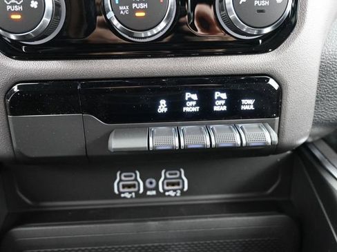 New 2026 RAM 1500 Express image 22