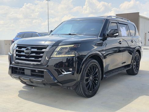 Used 2021 Nissan Armada Platinum w/ Captain's Chairs Package RWD image 2
