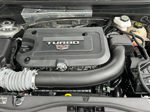 Used 2024 Cadillac XT4 Premium Luxury image 24