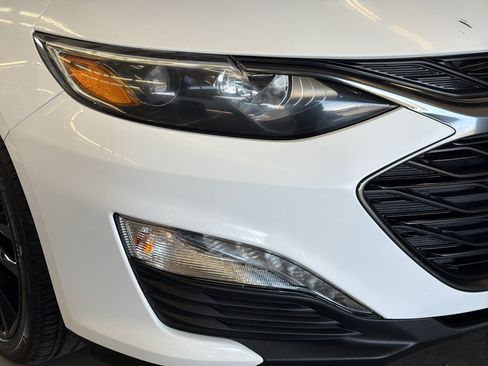 Used 2024 Chevrolet Malibu LT w/ Sport Edition FWD image 3
