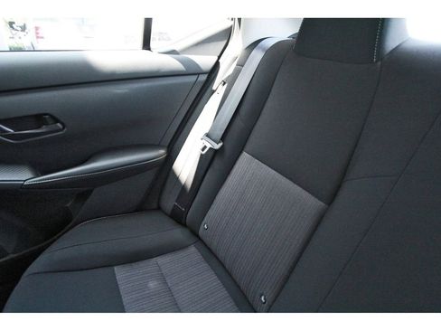 Used 2025 Nissan Sentra SV w/ All-Weather Package FWD image 11