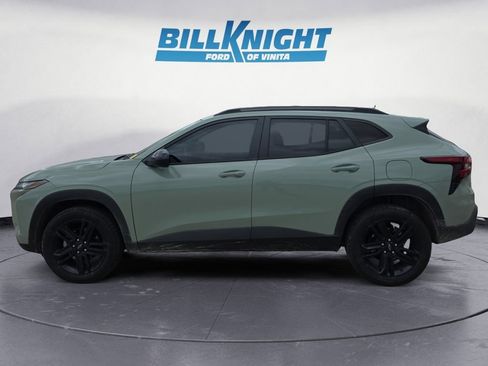 Used 2025 Chevrolet Trax ACTIV w/ Driver Confidence Package FWD image 2
