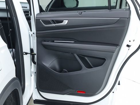 New 2026 Volkswagen Atlas Cross Sport SEL R-Line image 68