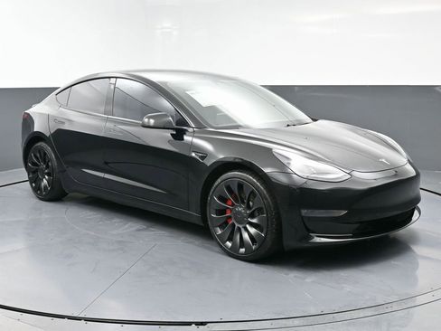 Used 2021 Tesla Model 3 Performance image 2