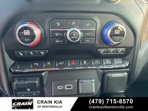 Used 2020 GMC Sierra 1500 AT4 w/ AT4 Premium Package AWD/4WD image 25