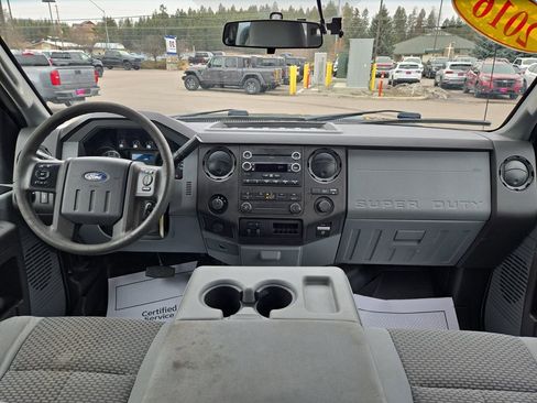 Used 2016 Ford F250 XL w/ Power Equipment Group image 18