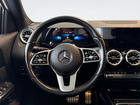 Certified 2022 Mercedes-Benz GLA 250 4MATIC image 14