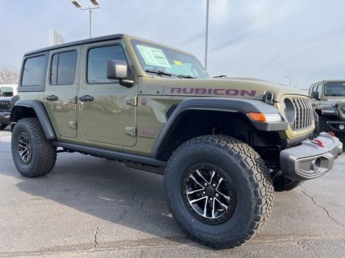 New 2026 Jeep Wrangler Unlimited Rubicon w/ Xtreme 35 Tire Package AWD/4WD image 50
