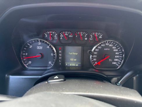 Used 2019 Chevrolet Silverado 2500 W/T AWD/4WD image 5