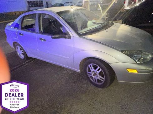 Used 2001 Ford Focus SE FWD image 1