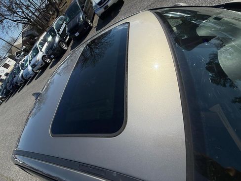 Used 2011 BMW 328i xDrive Sedan image 10