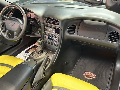 Used 1998 Chevrolet Corvette Convertible w/ Memory Pkg RWD image 44