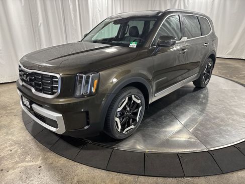 New 2025 Kia Telluride S image 1