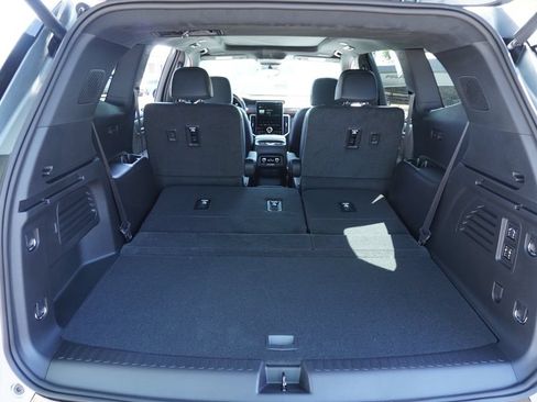 New 2026 GMC Acadia Denali Ultimate FWD image 10