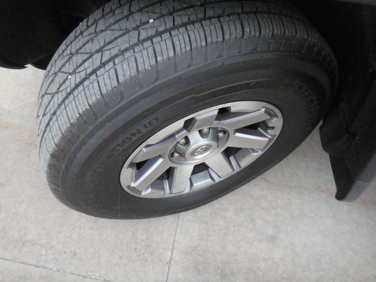 Used 2014 Toyota FJ Cruiser 2WD w/ Convenience Package image 29