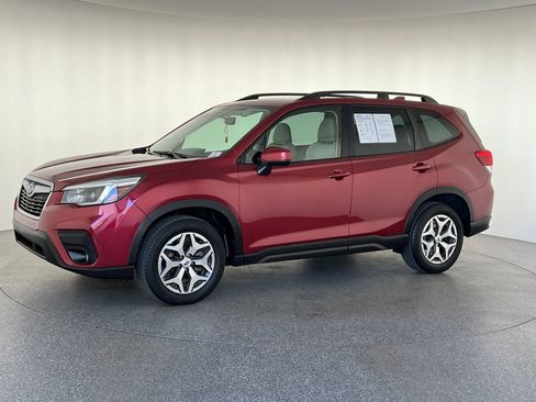 Used 2021 Subaru Forester Premium image 9