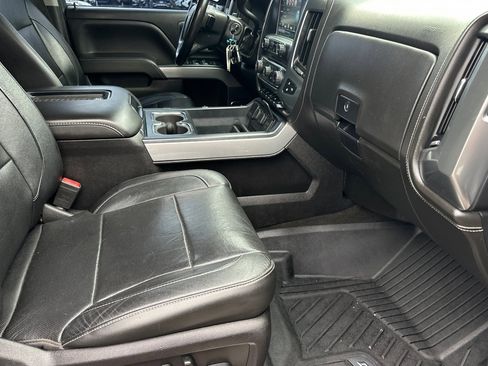 Used 2018 Chevrolet Silverado 1500 LTZ Z71 w/ LTZ Plus Package image 15