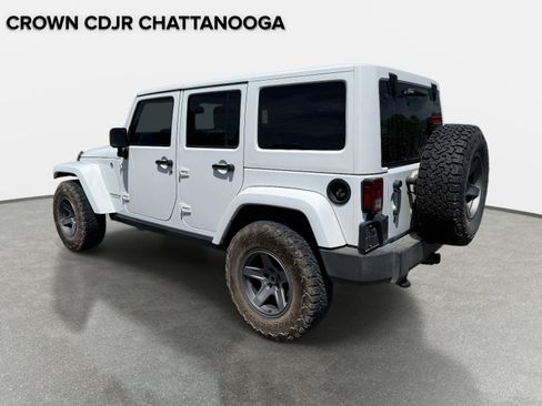 Used 2016 Jeep Wrangler Unlimited Rubicon w/ Max Tow Package AWD/4WD image 3