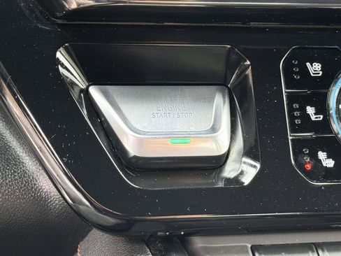 Used 2024 GMC Sierra 2500 AT4 w/ AT4 Preferred Package image 8