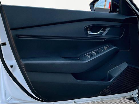 Used 2025 Honda Accord SE image 19