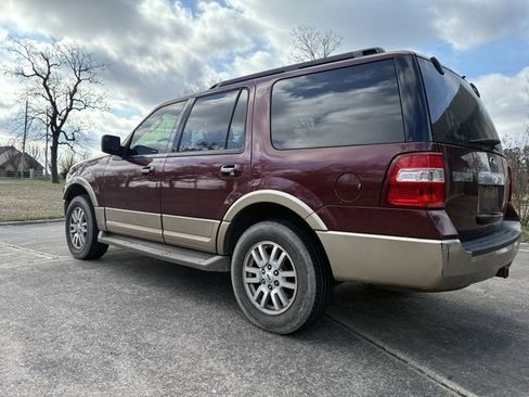 Used 2012 Ford Expedition XLT image 6