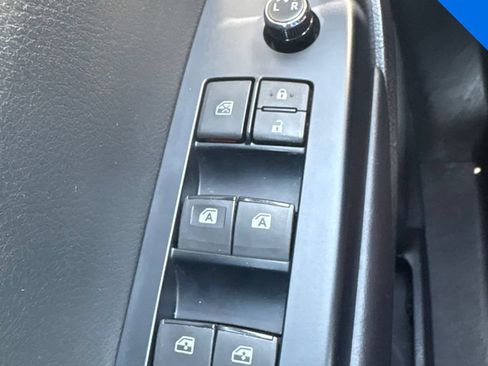 Used 2017 Toyota Highlander XLE AWD/4WD image 15