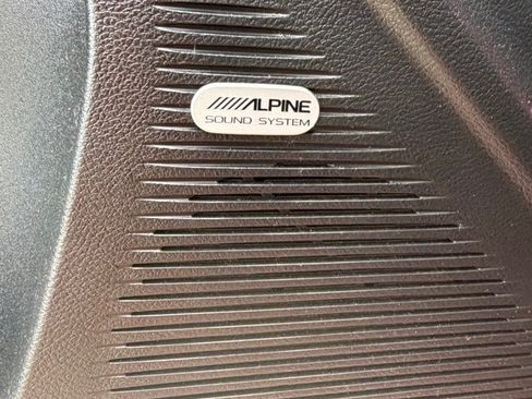 Used 2020 Dodge Challenger R/T Scat Pack RWD image 9
