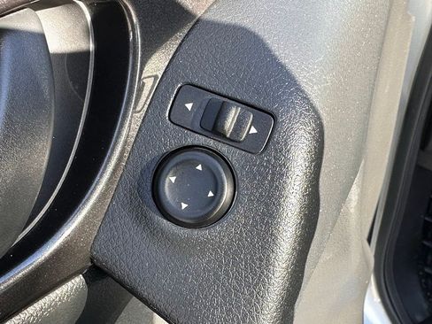 Used 2020 Nissan Rogue S image 24