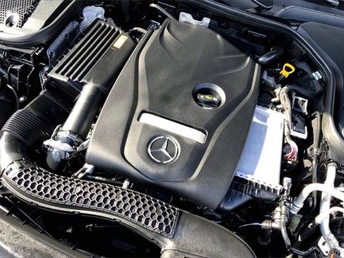 Used 2019 Mercedes-Benz E 300 4MATIC image 28