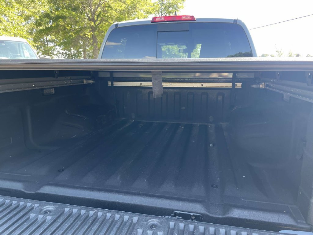 Used 2023 Nissan Frontier PRO-4X w/ Pro Convenience Package AWD/4WD image 11