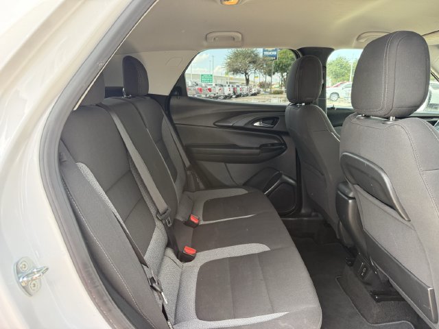 Certified 2022 Chevrolet TrailBlazer LT w/ Convenience Package FWD image 31