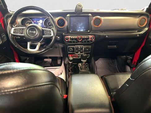 Used 2020 Jeep Gladiator Mojave AWD/4WD image 11