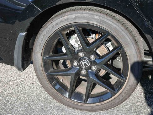 Certified 2025 Honda Civic Sport image 12