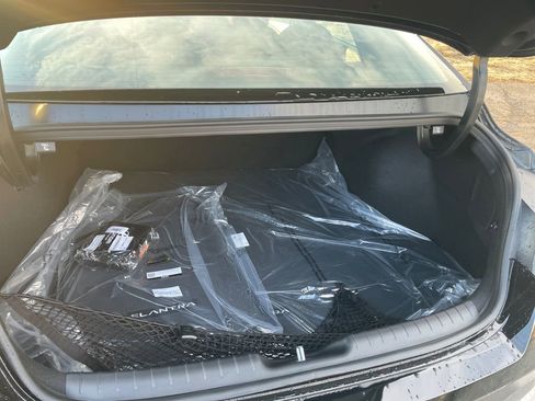 New 2026 Hyundai Elantra Sport FWD image 22