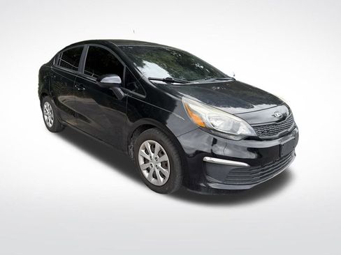 Used 2017 Kia Rio LX FWD image 3