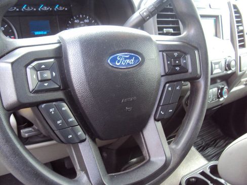 Used 2019 Ford F250 XL w/ Power Equipment Group image 10