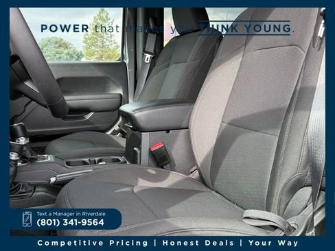 Used 2023 Jeep Wrangler Sport S image 3