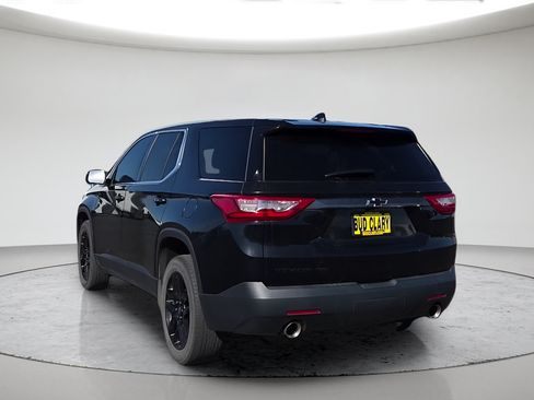 Used 2021 Chevrolet Traverse LS w/ LPO, Blackout Package AWD/4WD image 11