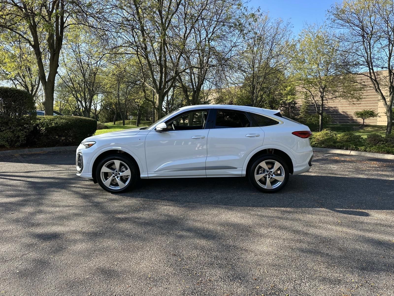 New 2025 Audi Q5 Premium Plus AWD/4WD image 4