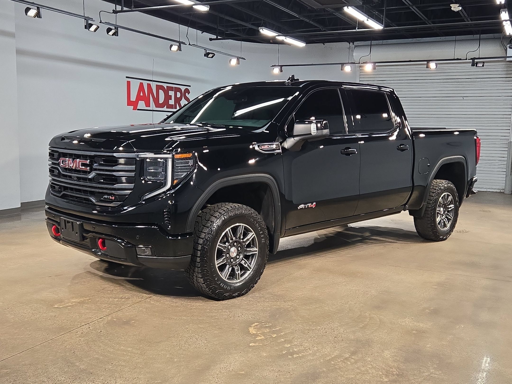 Used 2025 GMC Sierra 1500 AT4 AWD/4WD image 3