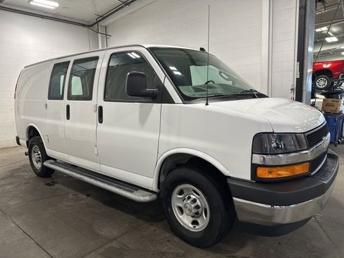 Used 2024 Chevrolet Express 2500 w/ Driver Convenience Package image 3