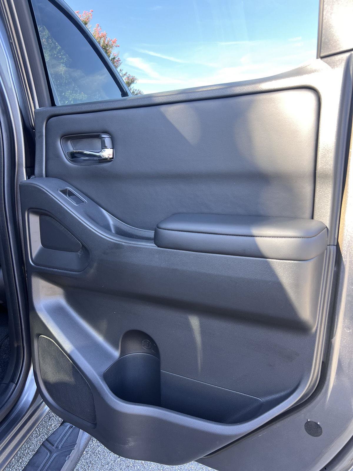 Used 2025 Nissan Frontier SV AWD/4WD image 20