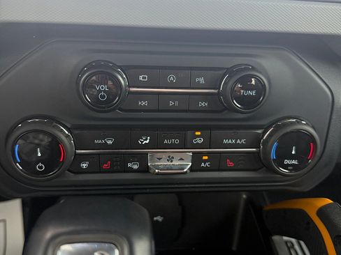 Used 2022 Ford Bronco Badlands AWD/4WD image 15